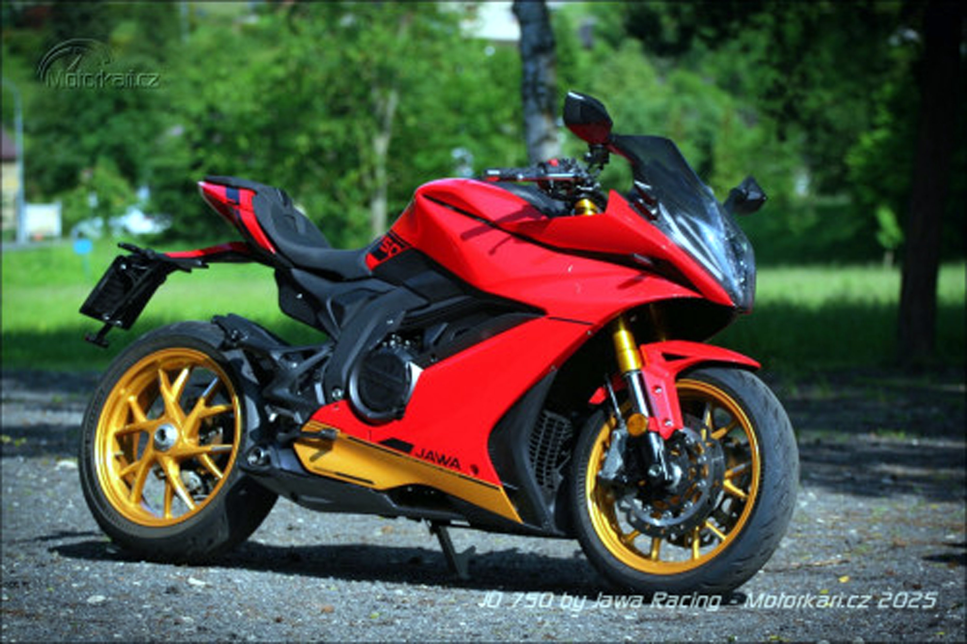 JD 750 by JAWA Racing